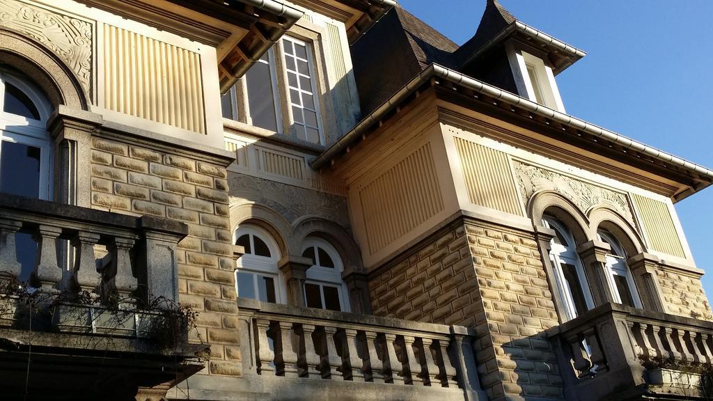 Le Castel Guesthouse Bayeux Buitenkant foto