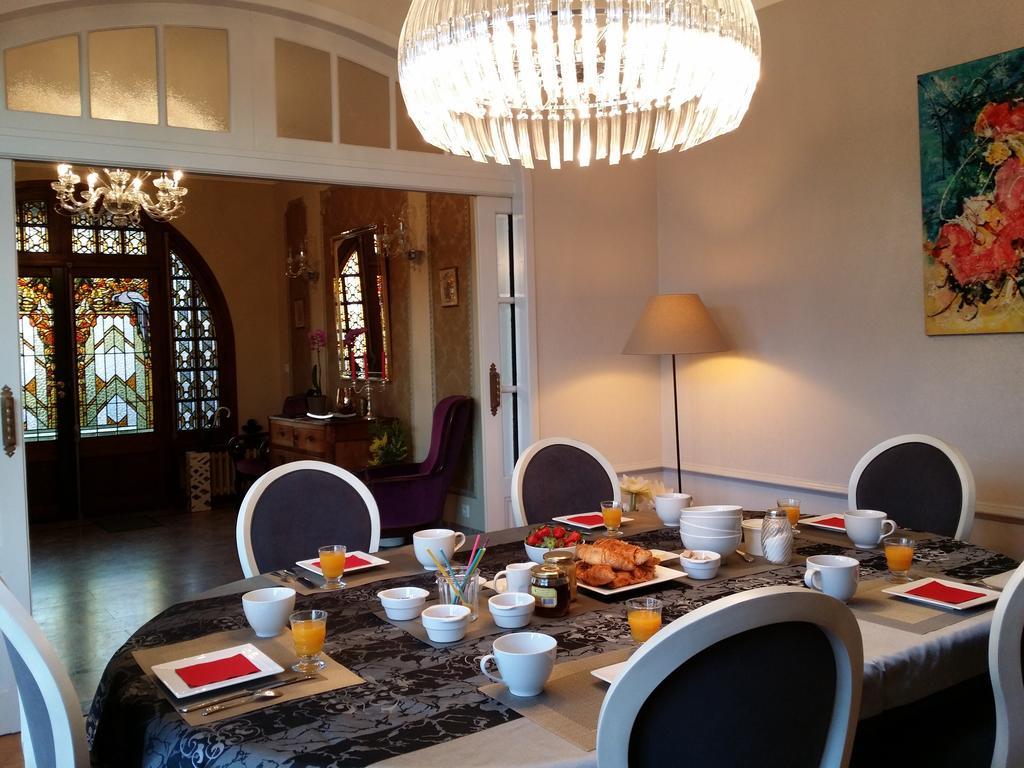 Le Castel Guesthouse Bayeux Buitenkant foto