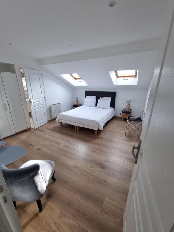 Le Castel Guesthouse Bayeux Buitenkant foto