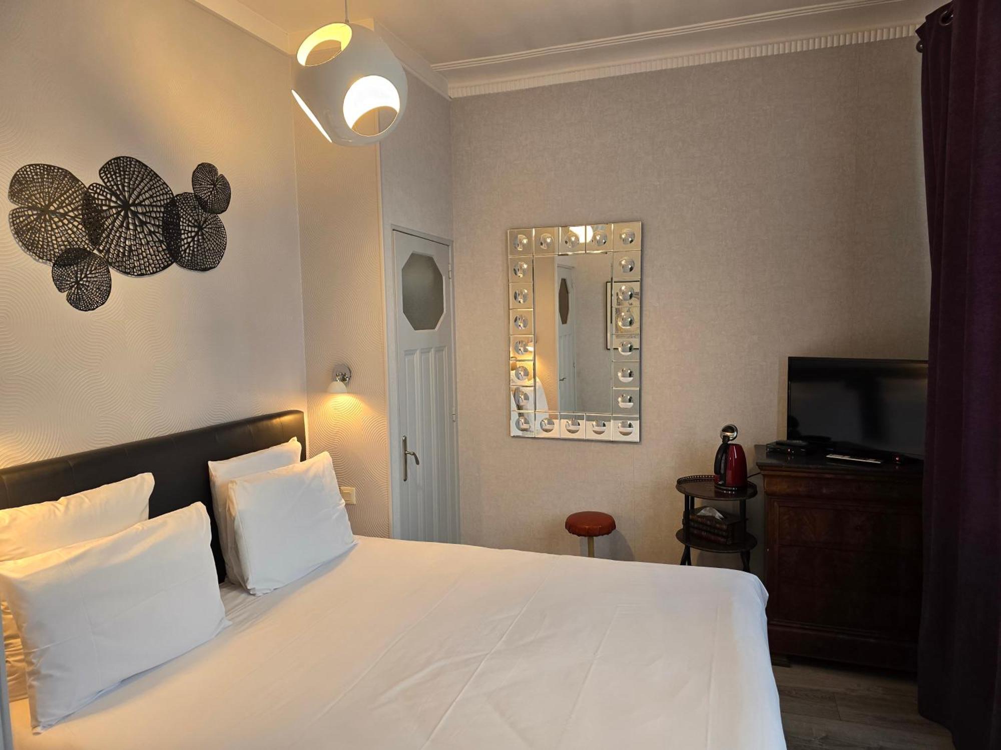 Le Castel Guesthouse Bayeux Buitenkant foto