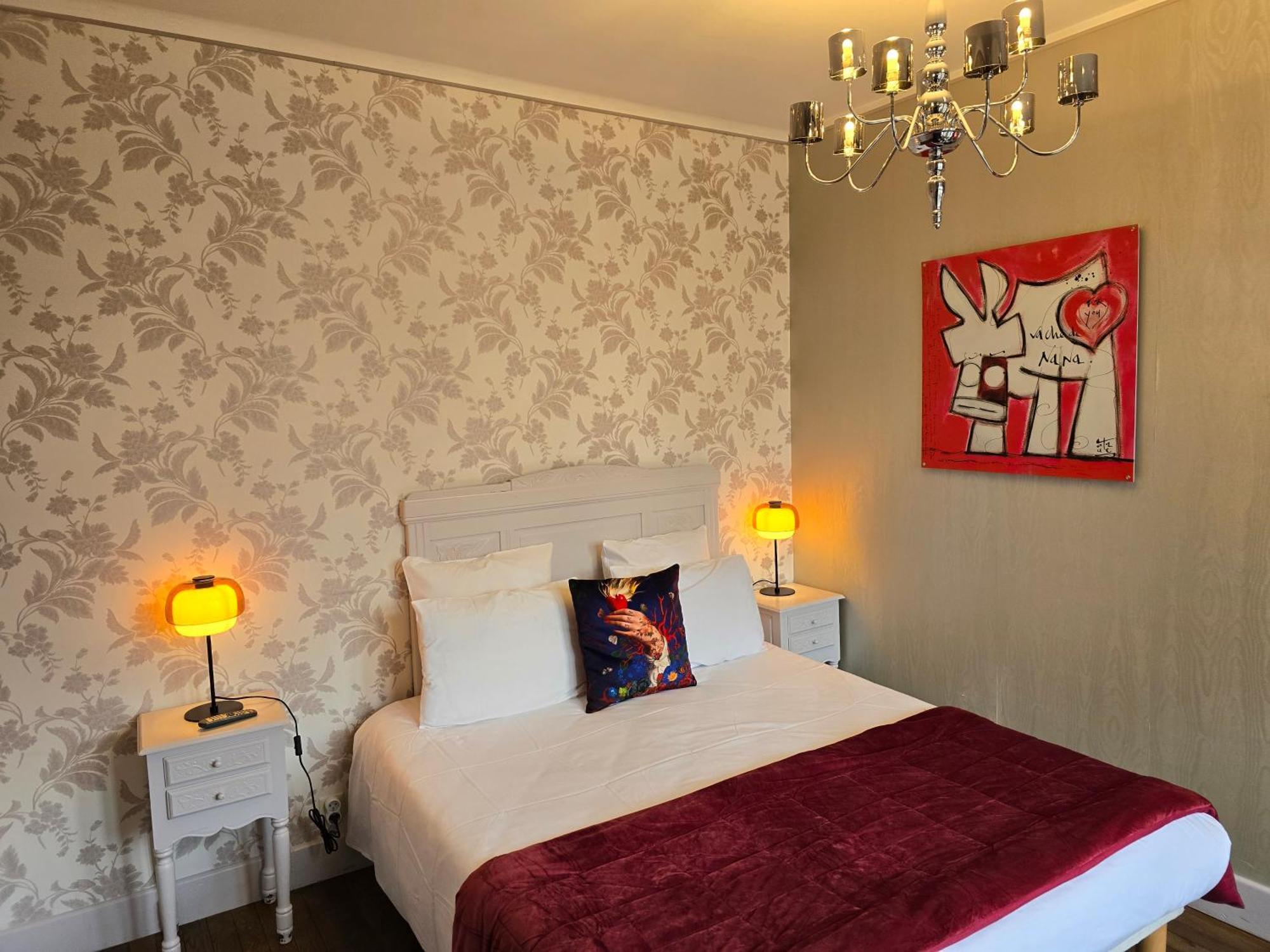 Le Castel Guesthouse Bayeux Buitenkant foto
