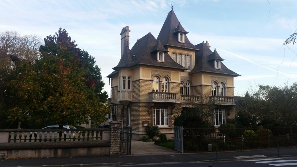 Le Castel Guesthouse Bayeux Buitenkant foto